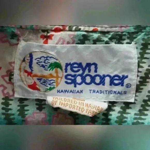 VINTAGE REYN SPOONER HAWAIIAN FLORAL HALF BUTTON PULLOVER SHIRT. - Picture 4 of 5